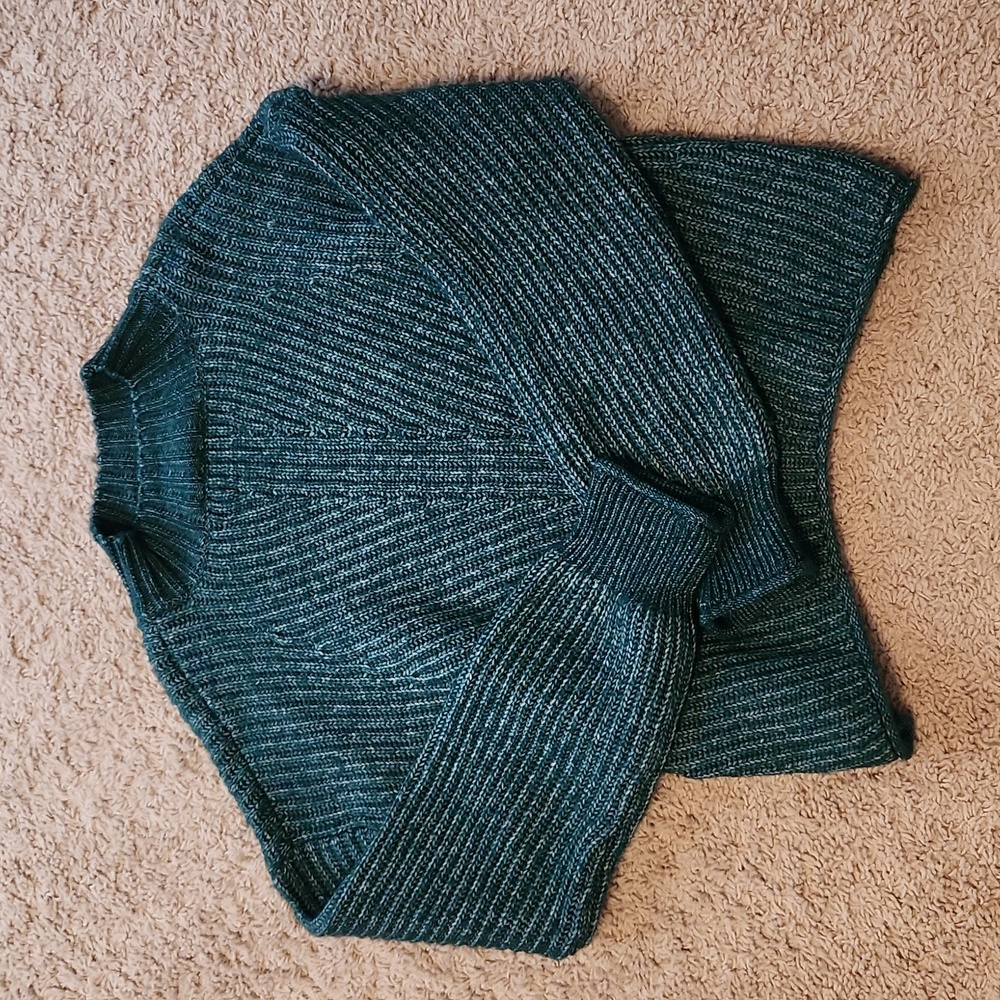 Green Cropped Sweater Size XL Juniors